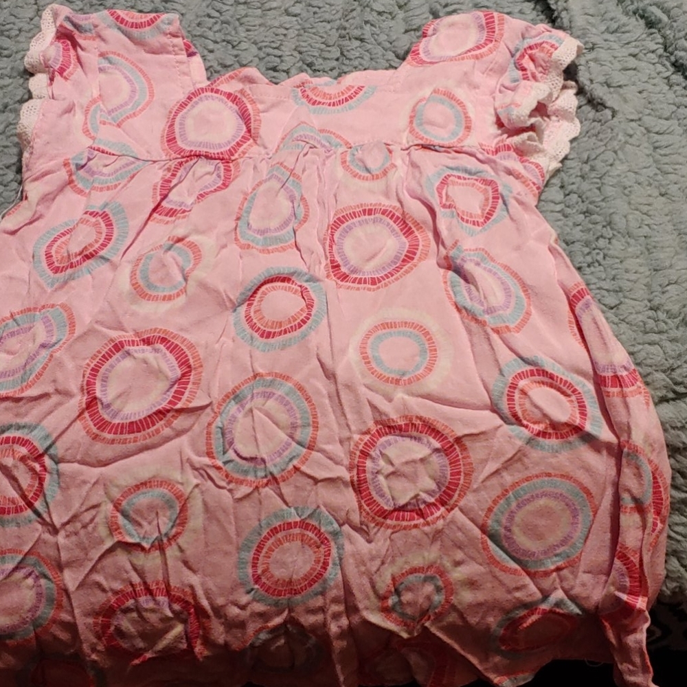2 dresses - Picture 3 of 3